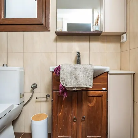 Naxos Chora Modern Dream Apt With Jacuzzi & Patio Apartment *