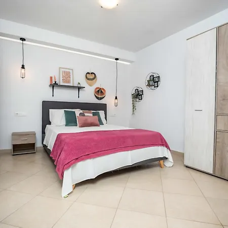 Apartmán Naxos Chora Modern Dream With Jacuzzi & Patio *