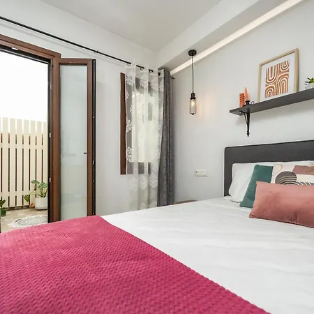 Naxos Chora Modern Dream Apt With Jacuzzi & Patio Naxos City