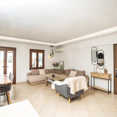 Naxos Chora Modern Dream Apt With Jacuzzi & Patio *