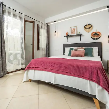 Naxos Chora Modern Dream With Jacuzzi & Patio Apartmán *